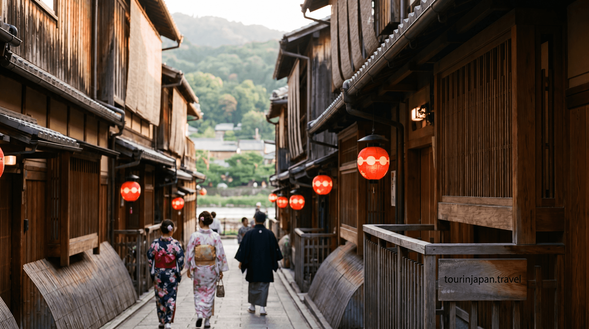 Featured image for Best Neighborhoods to Stay in Kyoto with discreet tourinjapan.travel mark