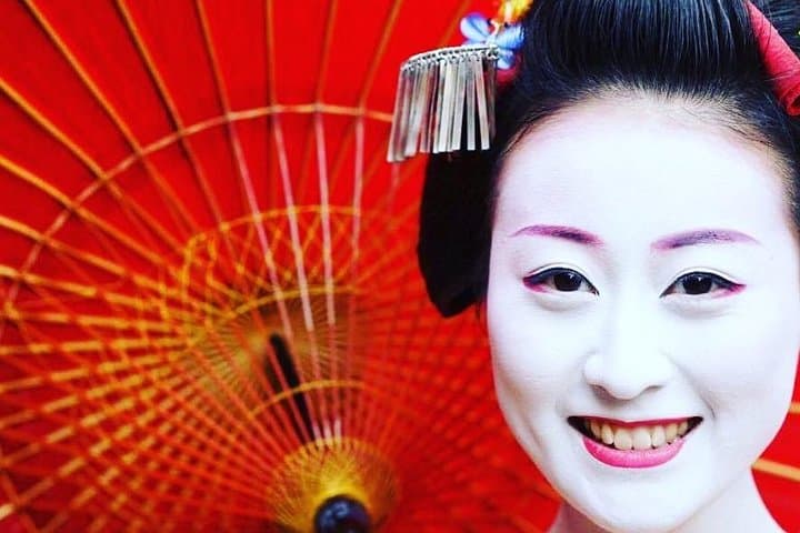 Private Dinner with Maiko and Geiko in Kyoto — photo 2