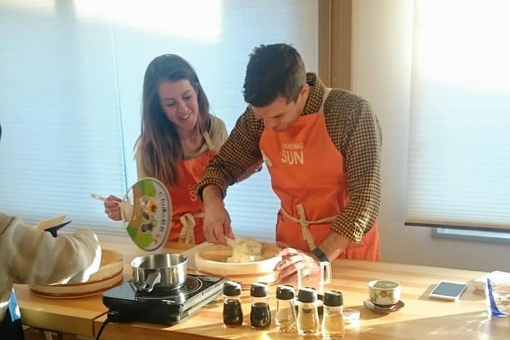 3-Hour Small-Group Sushi Making Class in Tokyo — photo 2
