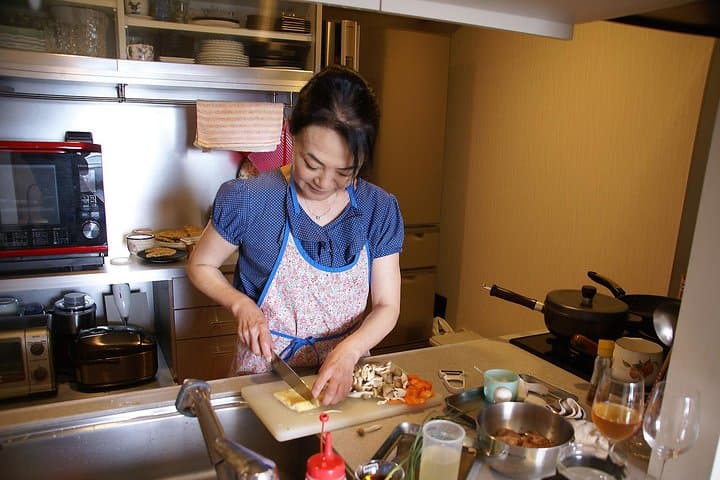 Authentic Japanese Cooking Class with Wine Pairing in Hayama — photo 2