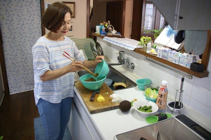 Creative Japanese Cooking in a Beautiful Tokyo Home with Makiko — photo 1