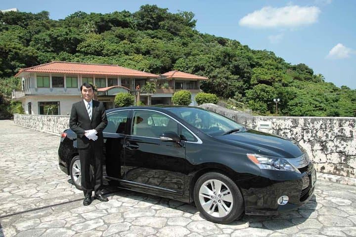 Explore Okinawa with Private Sedan Car Hire Driver — photo 2