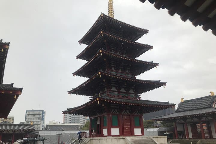 Local Osaka Day Trip with Native English Speaker in Japan 41 yrs! — photo 6