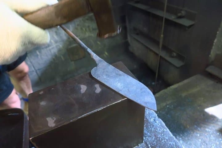 Make your own kitchen knife with a master blacksmith in Shimanto — photo 8
