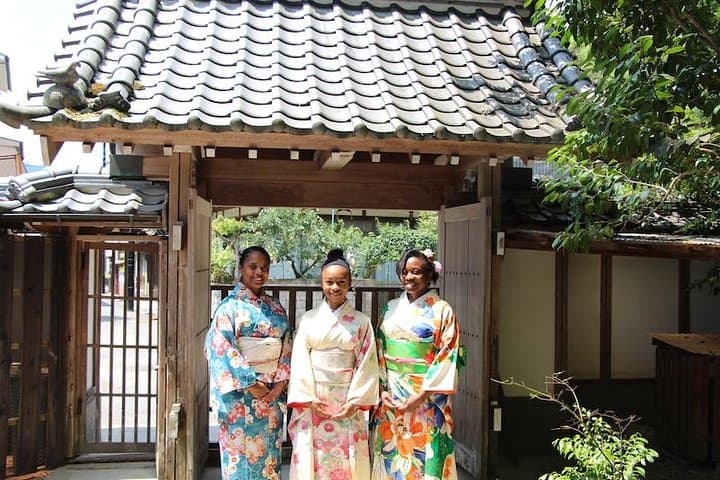 An Amazing set of Cultural experience: Kimono, Tea Ceremony and Calligraphy — photo 2