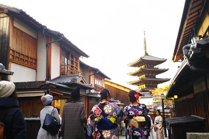 Kyoto Late Bird Walking Tour — photo 4