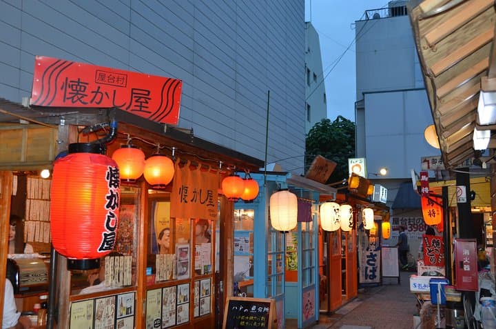 Bar hopping with Local food with a guide — photo 4