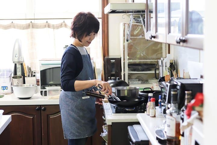 Private Japanese Cooking Class in Sapporo with Local Host Kanae