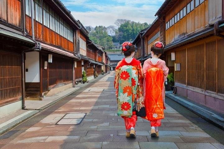 Gion and Fushimi Inari Shrine Kyoto Highlights with Government-Licensed Guide — photo 15
