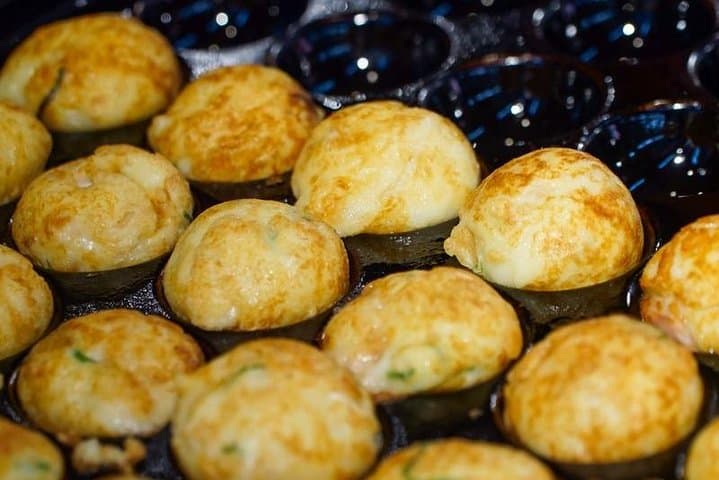 Kuromon Market Food Walking Tour in Osaka (6 stops, 6 tastes) — photo 12