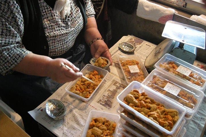 Good Morning Breakfast at local fish market with a guide — photo 7