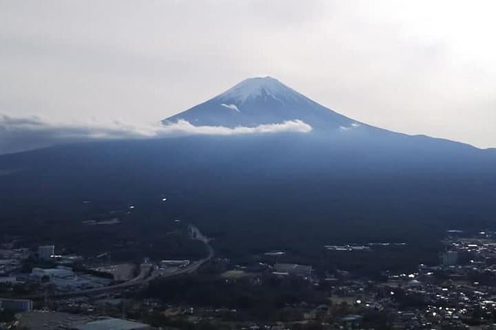 Mt. Fuji Day Tour by Private Minivan with Licensed Tour Guide and Driver — photo 3