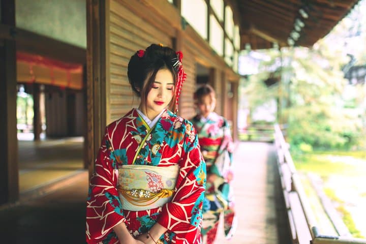 Long-sleeved 'Furisode' Kimono Experience in Kyoto — photo 6