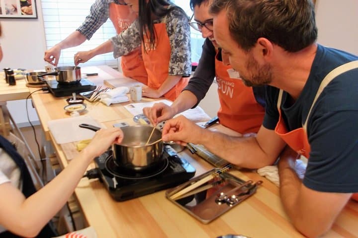 3-Hour Small-Group Sushi Making Class in Tokyo — photo 5