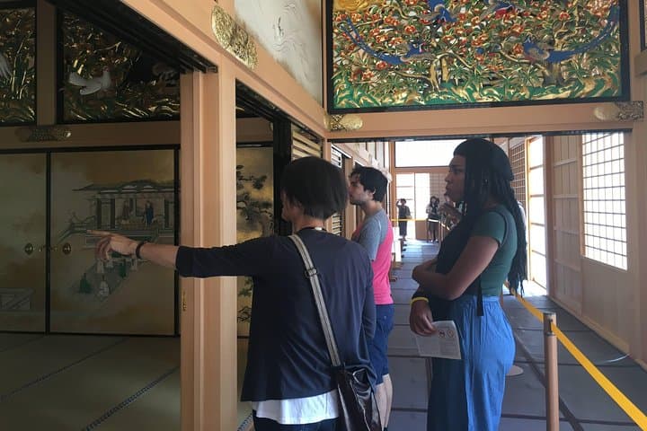 Guided Half-day Tour(AM) to Nagoya Castle & Tokugawa Museum and Garden — photo 2