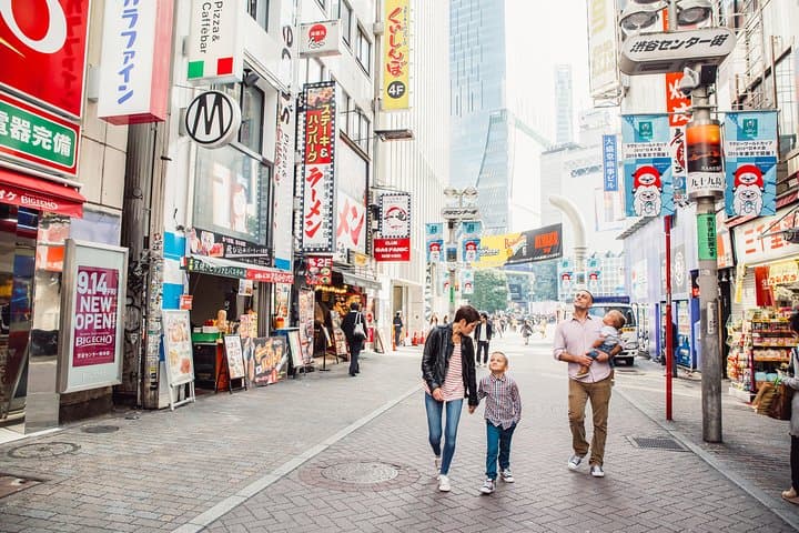 Private Vacation Photography Session with Local Photographer in Tokyo — photo 1