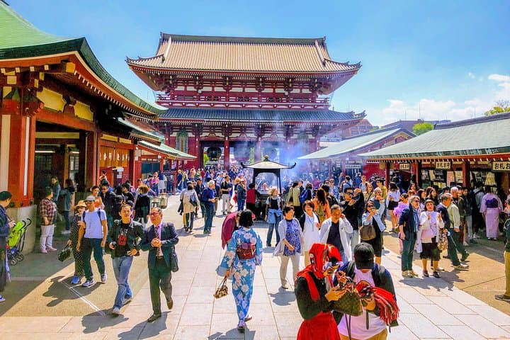 Tokyo Customizable Highlight Tour With A Licensed Private Guide — photo 3
