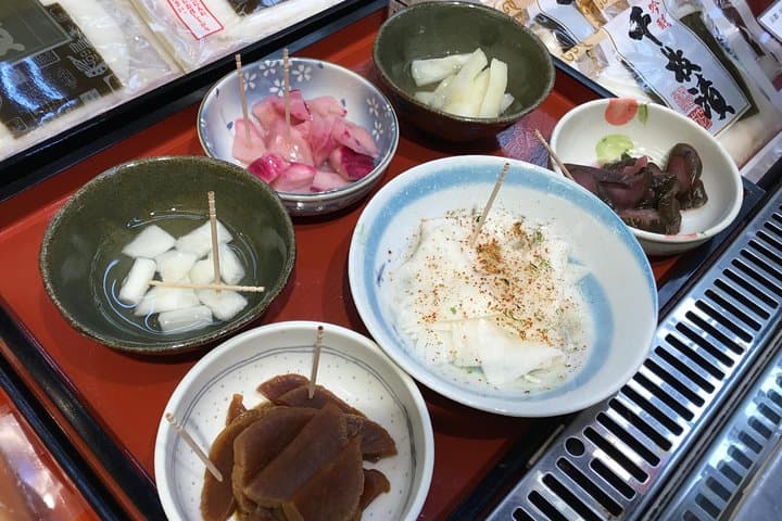 Nishiki Market Walking Food Tour with Local guide — photo 18