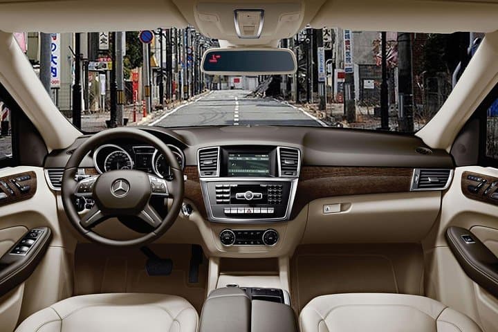Tokyo Private Transfer from Tokyo central to Haneda Airport (HND) — photo 1