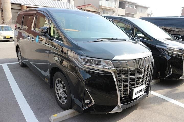 Hokkaido Private Car Service – Toyota Alphard with Driver