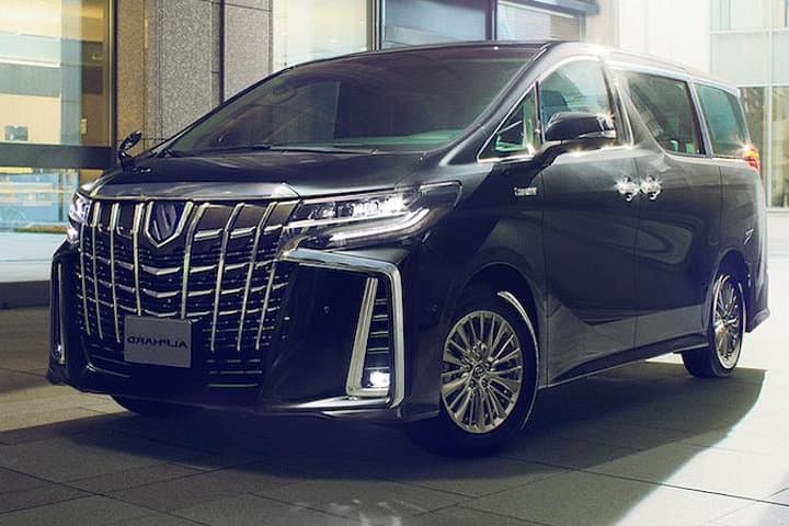 Explore Okinawa with Private Alphard Car Hire — photo 3
