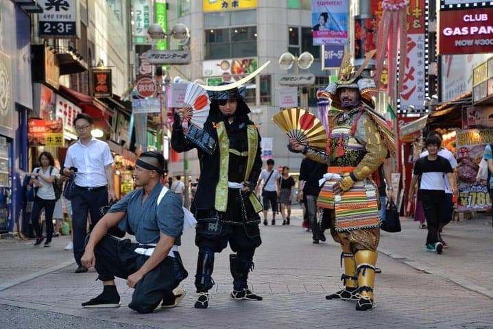 Samurai photo shooting at Street in Shibuya — photo 1