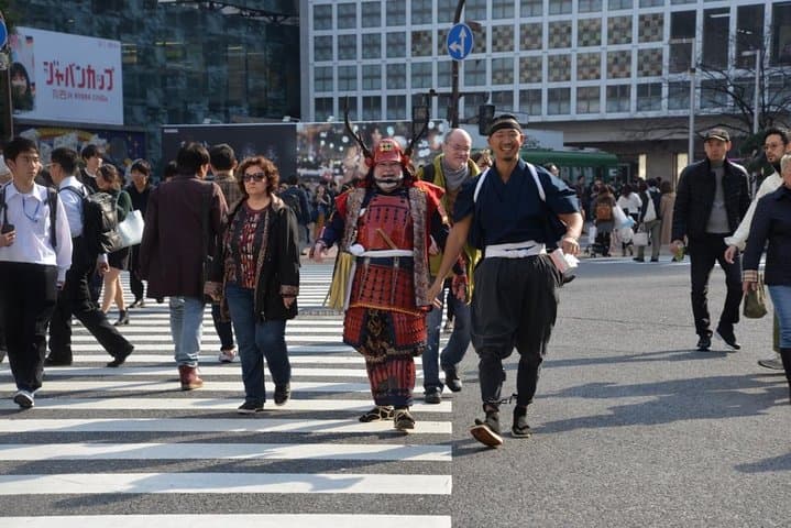 Samurai photo shooting at Street in Shibuya — photo 4