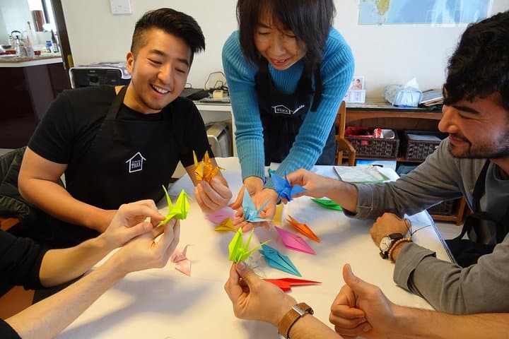 Experience all of Japanese culture and Japanese food experience classes "origami, udon, Japanese food, green tea, calligraphy" in 4 hours — photo 17