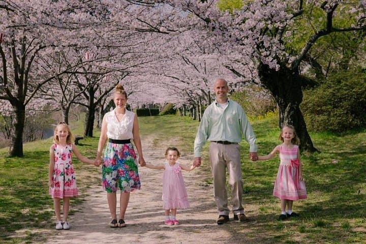 Private Photo Session with a Local Photographer in Iwakuni — photo 2