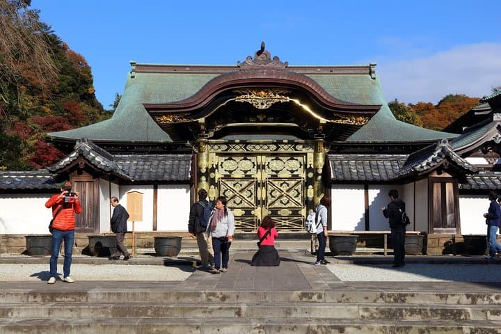 Kamakura Day Trip from Tokyo with a Local: Private & Personalized — photo 1