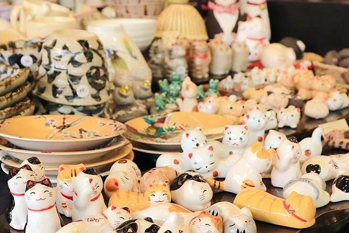 Experience Old local Tokyo & traditional food in Yanaka Ginza — photo 3