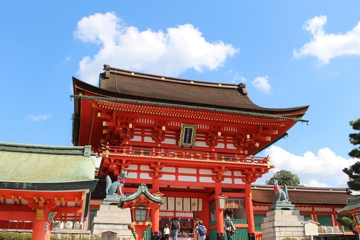 Private Fushimi Inari sightseeing and Nishiki Food Tour — photo 6
