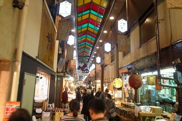 Private Nijo Castle Sightseeing and Nishiki Food Tour — photo 5