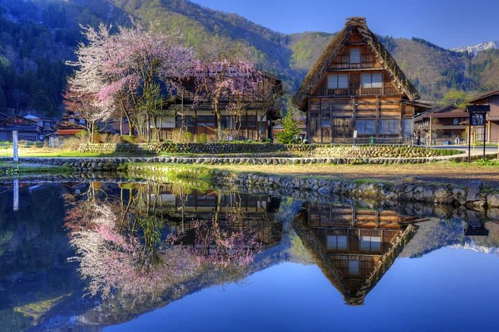 Shirakawago and Hida Takayama Day Trip from Nagoya — photo 17