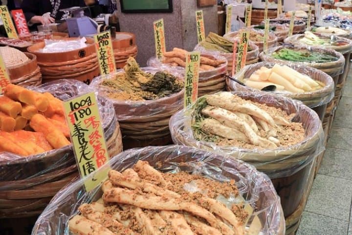 Private Fushimi Inari sightseeing and Nishiki Food Tour — photo 5