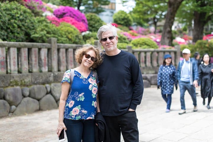 Tokyo Private Cherry Blossom Tour with a Local – Picnic Included — photo 9