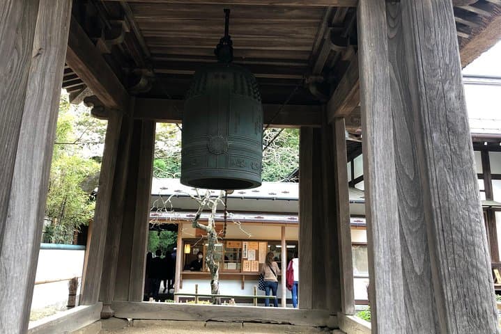Historic Kamakura: Temples, Shrines and Street Food Private Walking Tour — photo 6