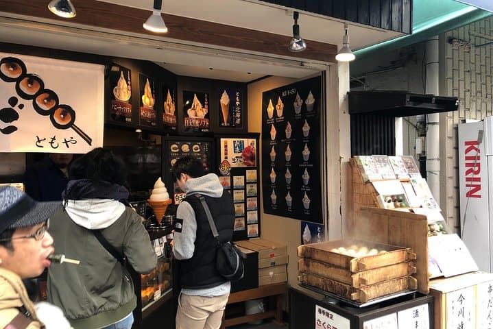 Historic Kamakura: Temples, Shrines and Street Food Private Walking Tour — photo 9