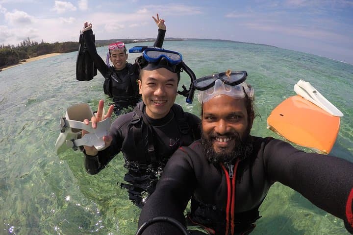Snorkeling in the Blue Cave area【Okinawa Prefecture: Free feeding & photo images!English and Chinese speaking guide available! — photo 6