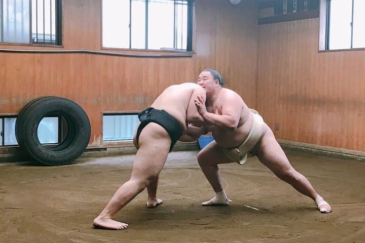 Tokyo Ryogoku Sumo Morning Practice + Photo Shoot with Wrestlers — photo 9