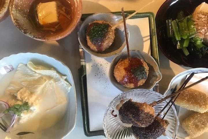 Private Local Food Tour with Expert Guide in Downtown Kyoto — photo 9