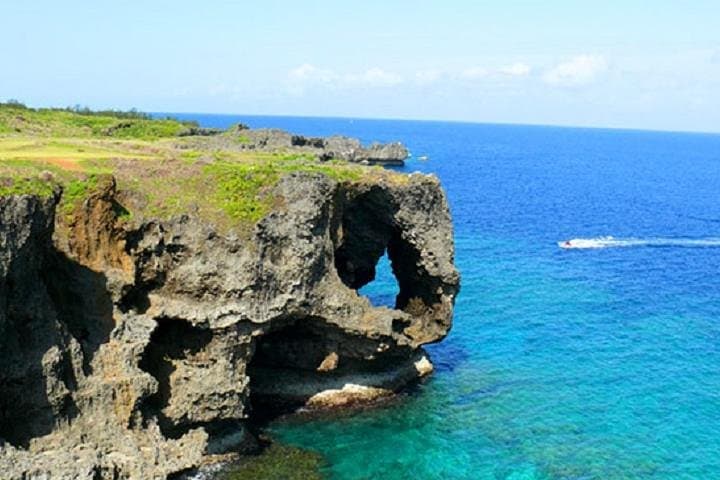 Okinawa HIP-HOP BUS A Course Tour | Churaumi Aqualium,Kori Island — photo 10