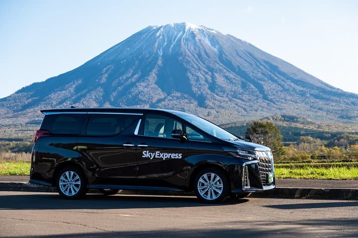 SkyExpress: Lake Toya Customised Private Day Tour (Up to 3 Passengers) — photo 4