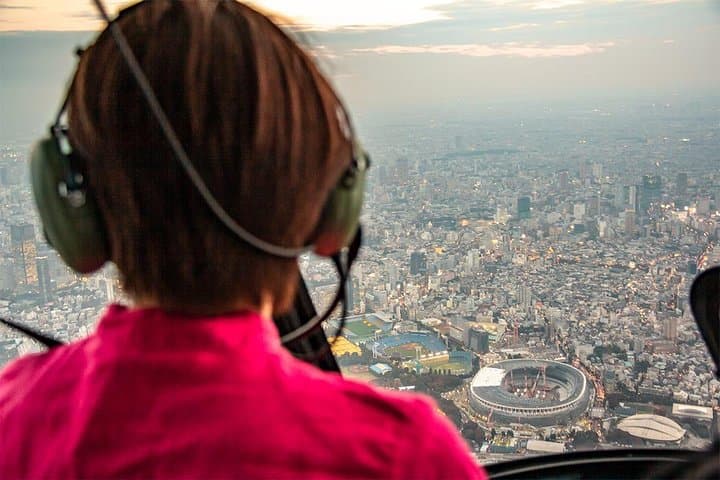 Tokyo Private Helicopter Tour– Asakusa, Skytree, Shibuya(30-Min) — photo 1