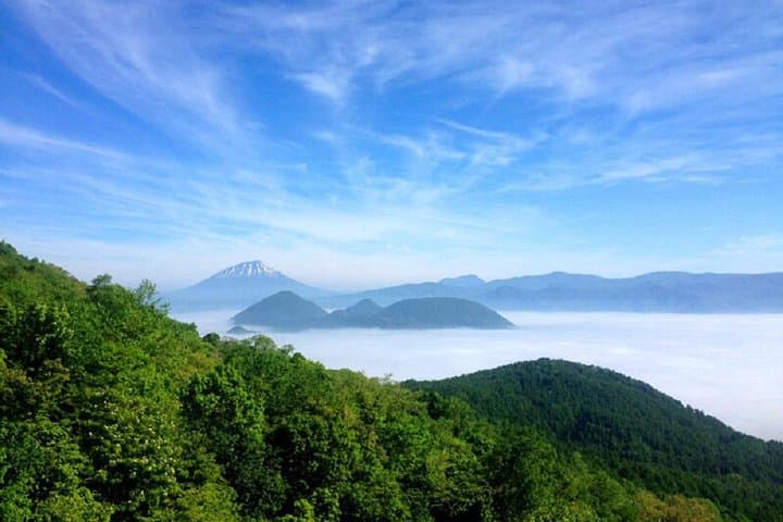 SkyExpress: Lake Toya Customised Private Day Tour (Up to 3 Passengers)