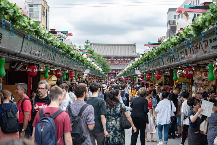 Asakusa Highlights: Street Food Crawl Tour (7+ Local Bites) — photo 5