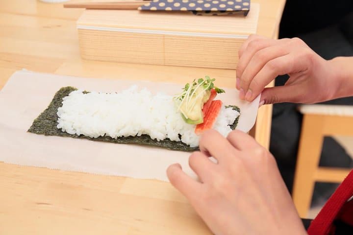 Homemade Sushi and Supermarket Tour in Kamakura — photo 2