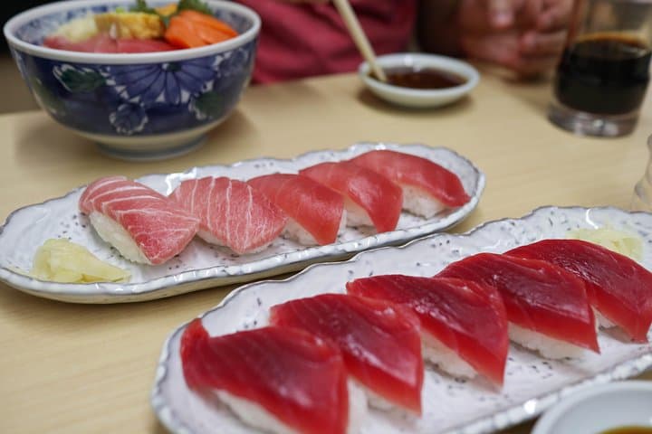 Tsukiji Fish Market: Behind the Scenes & 10 Seafood Tastings — photo 3