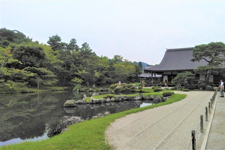 Kyoto Arashiyama & Golden Pavilion One-Day Walking Tour — photo 8