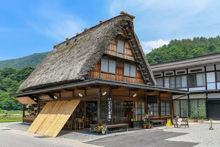 Takayama, Shirakawago & Kanazawa 3 - Day Tour — photo 3